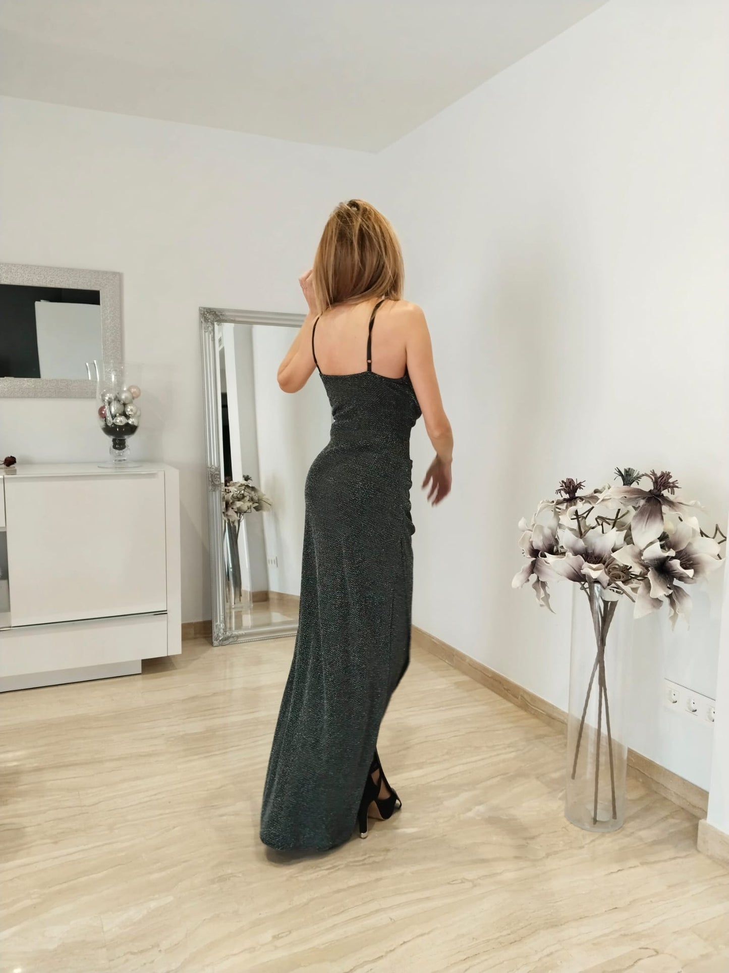 VESTIDO LUREX NEGRO CON PLATA