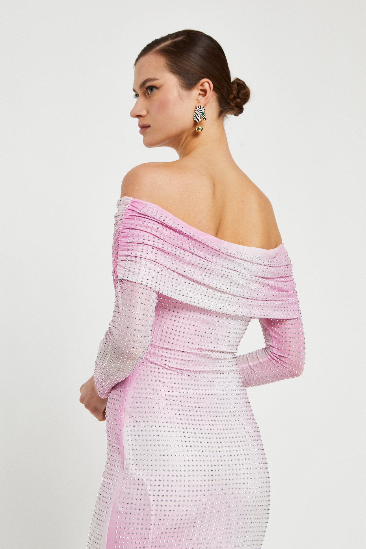 VESTIDO TRASS ROSA Y BRILLANTES