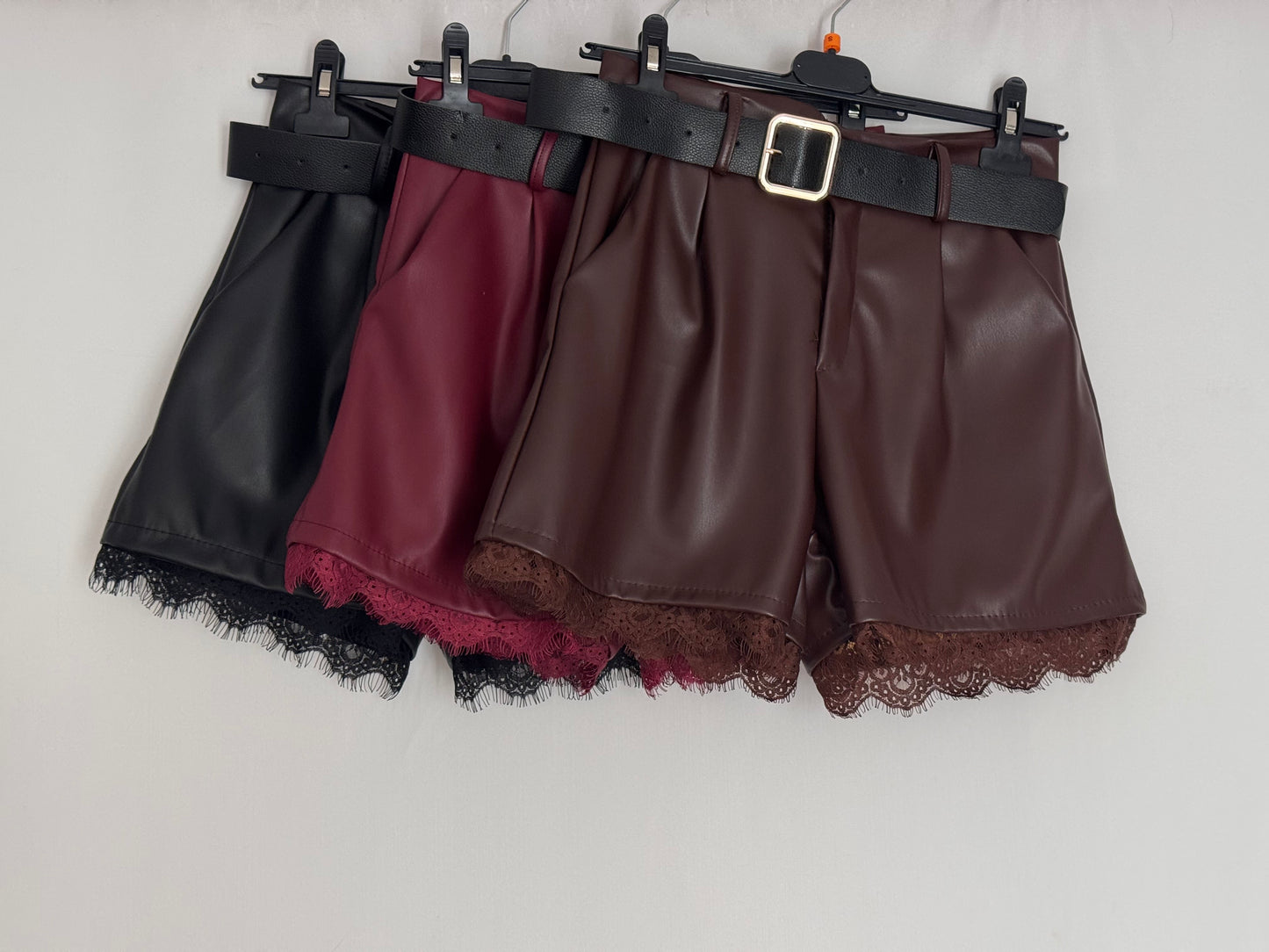 SHORT POLIPIEL + COSTURA NEGRO